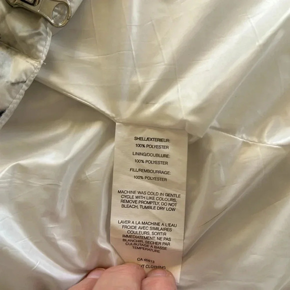 Ayrtight zippered vest. Size XS EUC - Picture 4 of 8